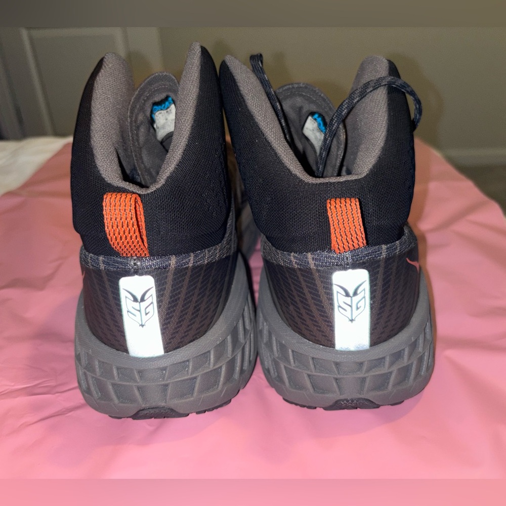 Hoka Men's Black and Gray Hiking Boots MSRP $175 - Picture 4 of 6